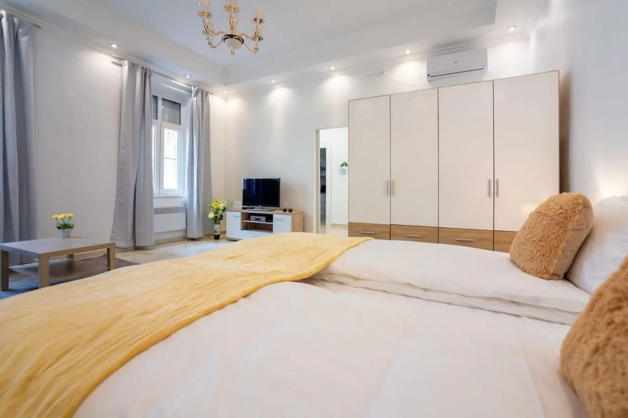 Town Hall Apartment Βουδαπέστη